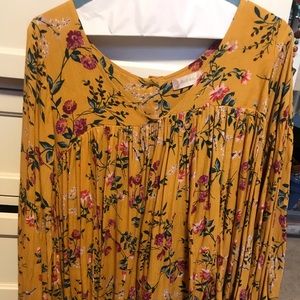 Altair’d State Floral Top
